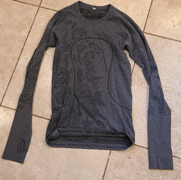 lululemon athletica Tops - Lululemon top 4